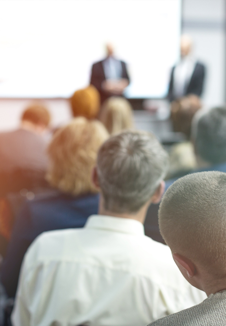 Salle de conférence Nauti Pro avec formation et présentation devant des professionnels du nautisme